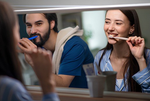 Du könntest deinen Zähnen mit dem Zähneputzen mehr schaden, als du denkst – so solltest du deine tägliche Zahnhygiene-Routine richtig durchführen!